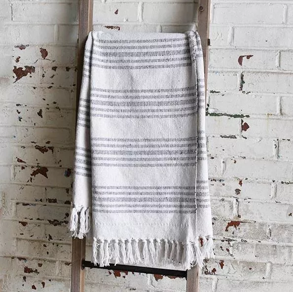 stripe-throw STRIPE THROW